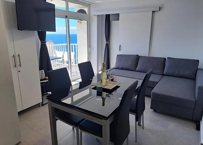 Panoramic Floor - Americas