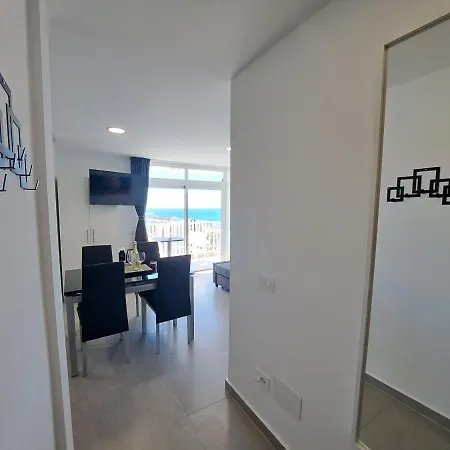 Panoramic Floor - Americas * Playa de las Americas (Tenerife)