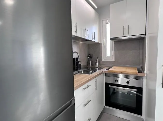 Panoramic Floor - Americas Apartment *